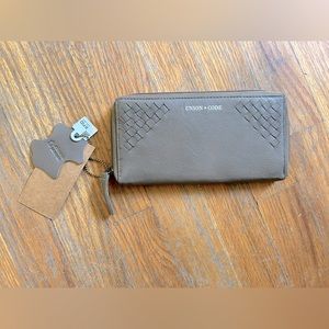 Union Code Beige/Light Brown Wristlet Wallet